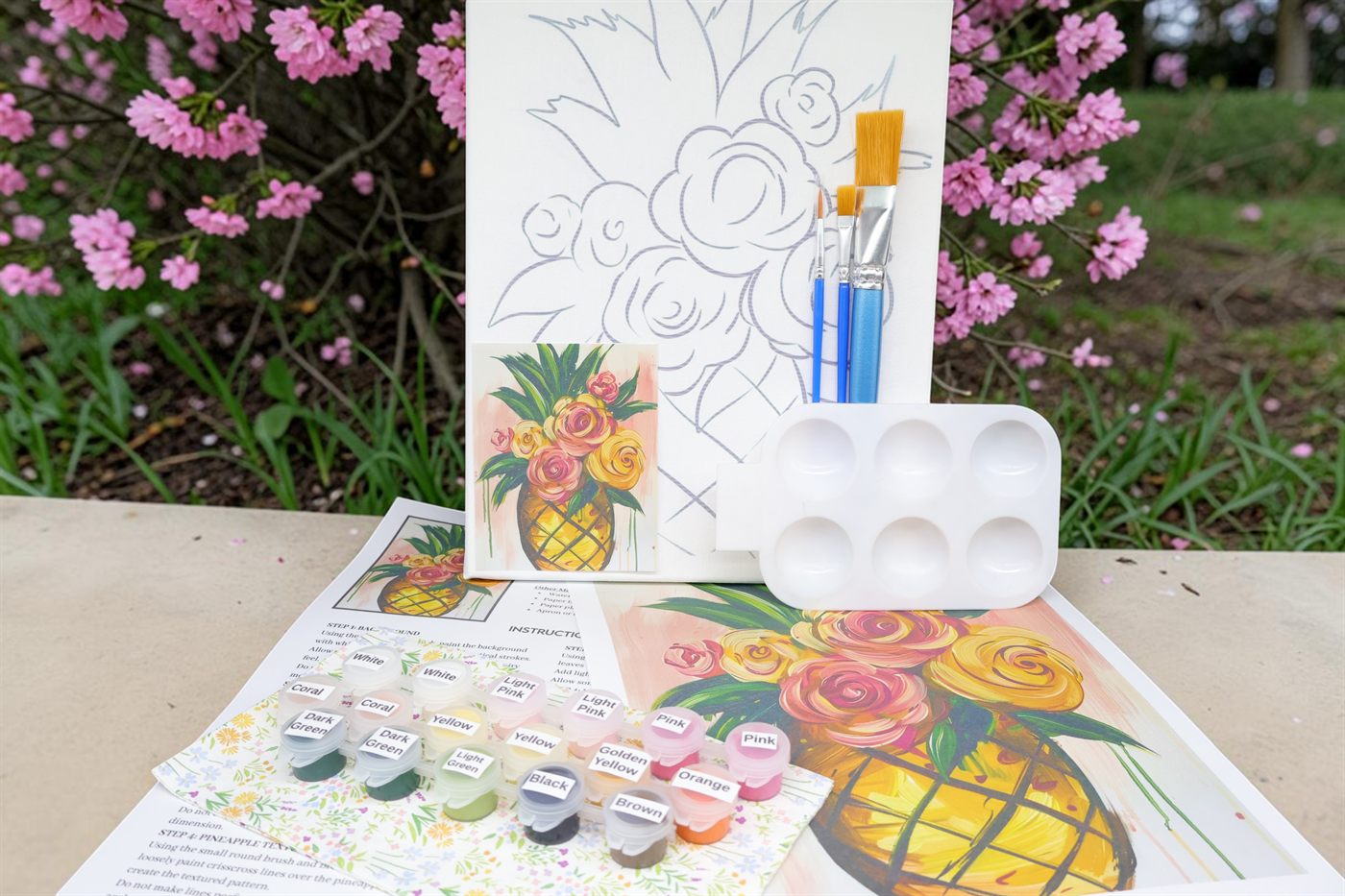 Pineapple painting kit